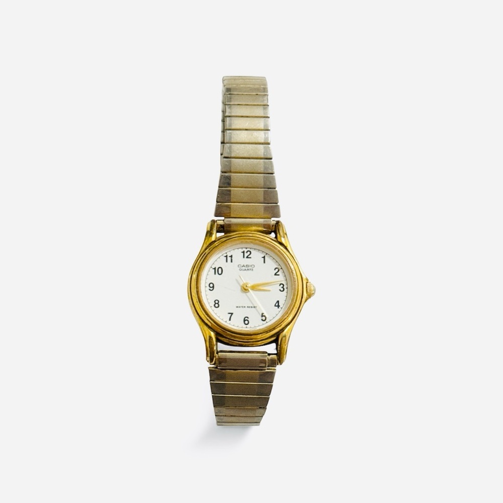 Casio LTP-1096 Women’s Quartz Watch – Gold-Tone Bezel – White Dial - Picture 3 of 4